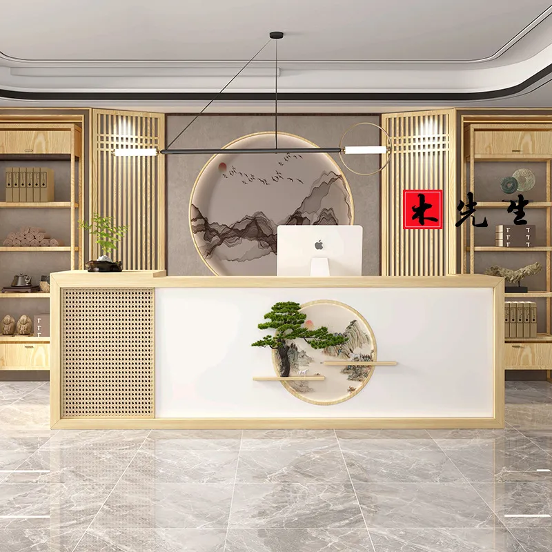 Massivholz-Empfangstheke im Ne – Spa Wellness Hotel Bewertung und Preis